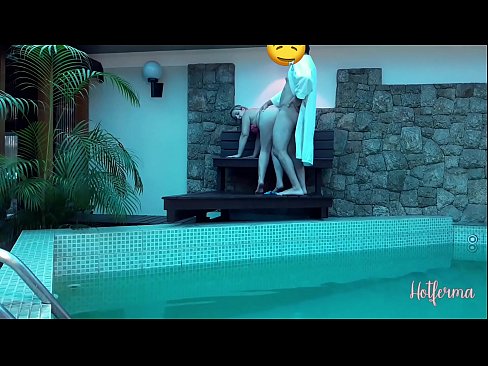 ❤️ Boss uzaicina kalponi uz baseinu, bet nevarēja pretoties karstu ❤️❌ Kaltais porno pie porno lv.pornofilmtv.ru ﹏